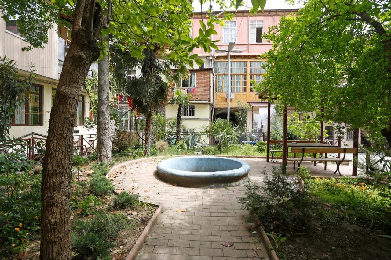 Old - Gold Gala Apartamento Tbilisi Exterior foto